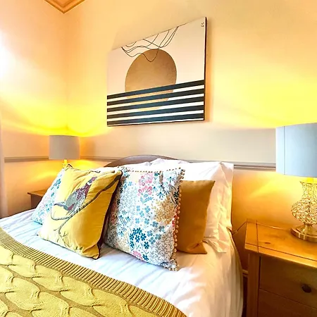 A Cozy Retreat In The Heart Of Ilkley Apartment Exterior photo